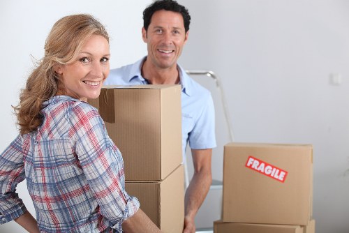 Customer service representative assisting clients in Dulwich storage